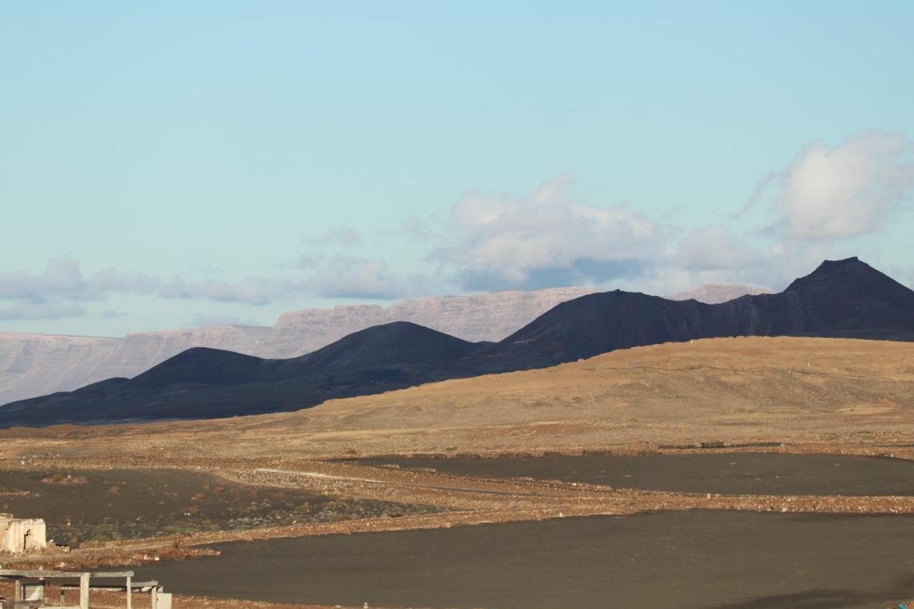 Paisaje Lunar Tinajo Dış mekan fotoğraf